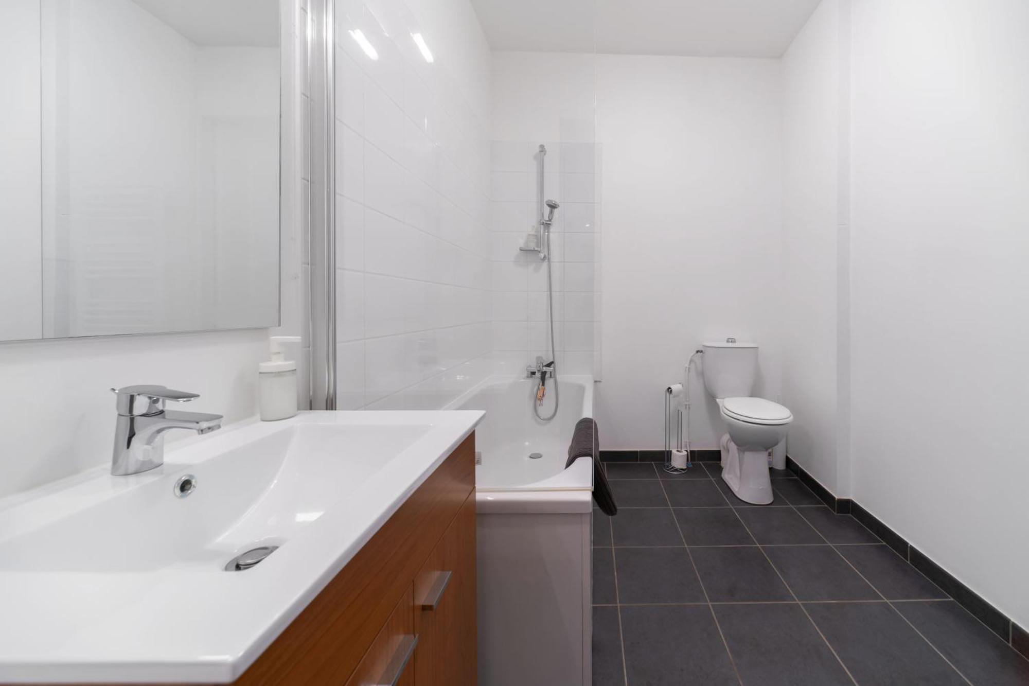 Le Brit - Grand Appartement Design, 3 Chambres, Centre Ville Vichy Esterno foto