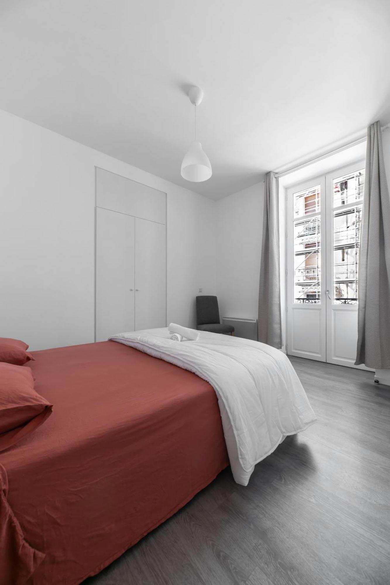 Le Brit - Grand Appartement Design, 3 Chambres, Centre Ville Vichy Esterno foto