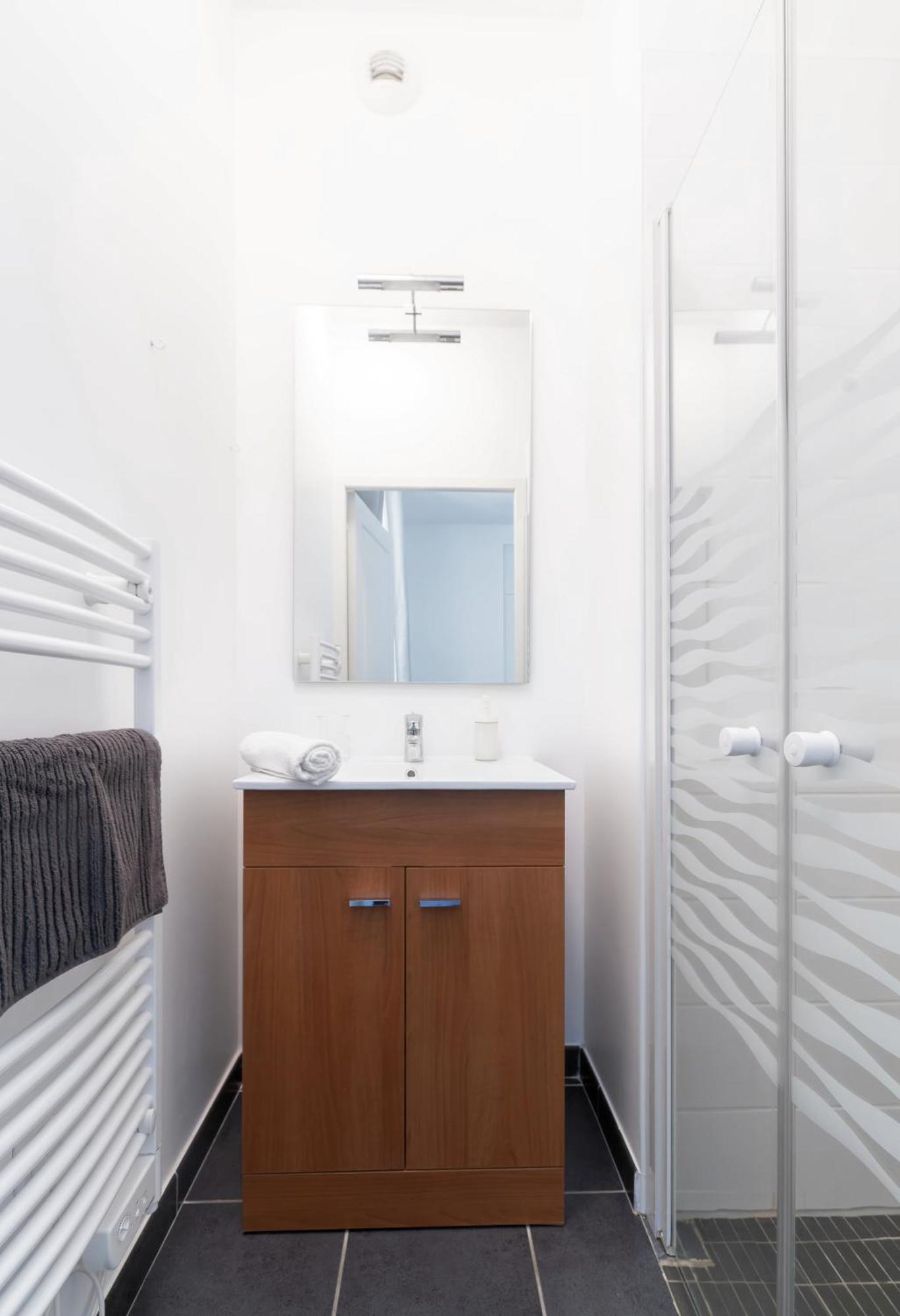 Le Brit - Grand Appartement Design, 3 Chambres, Centre Ville Vichy Esterno foto