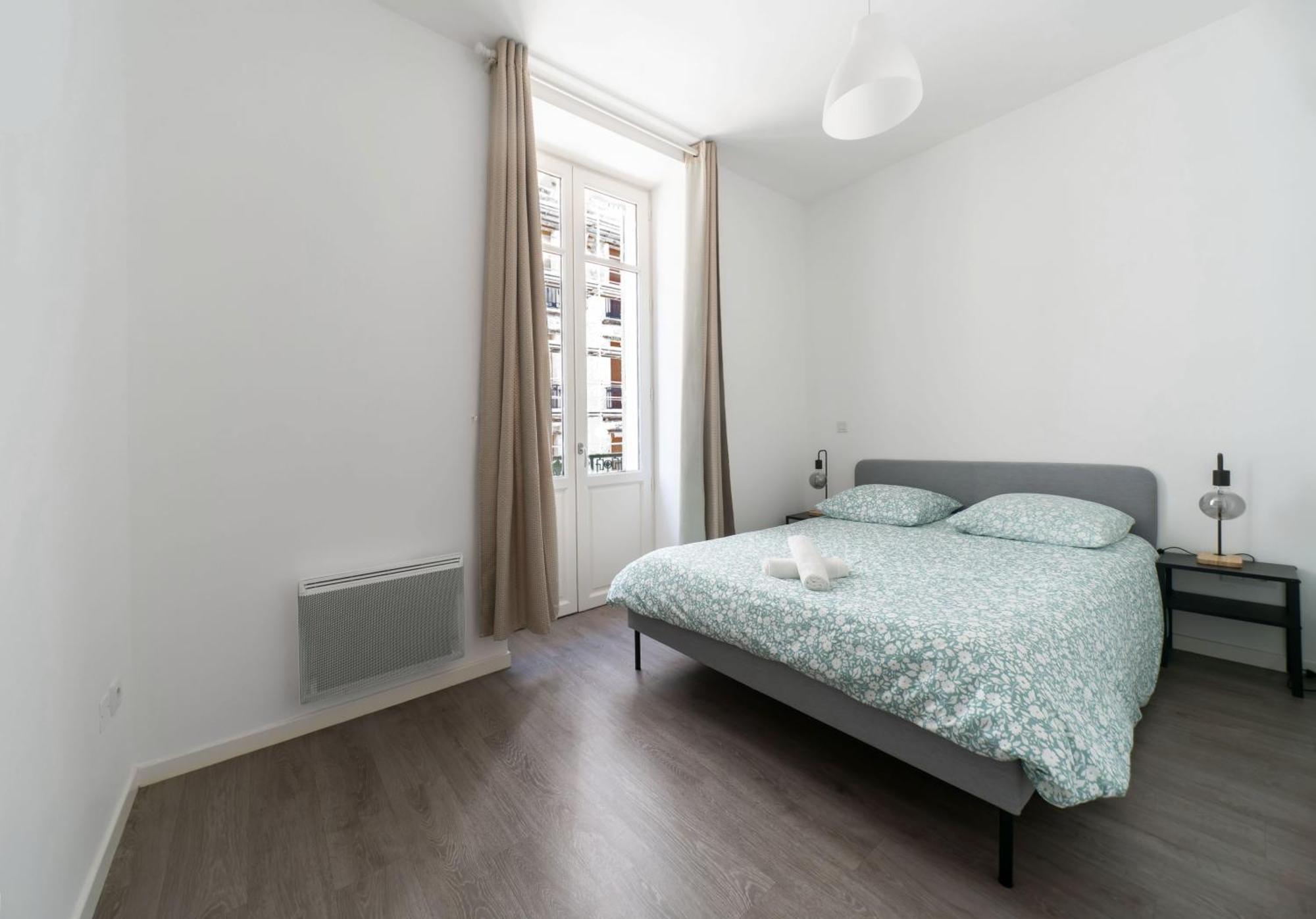 Le Brit - Grand Appartement Design, 3 Chambres, Centre Ville Vichy Esterno foto
