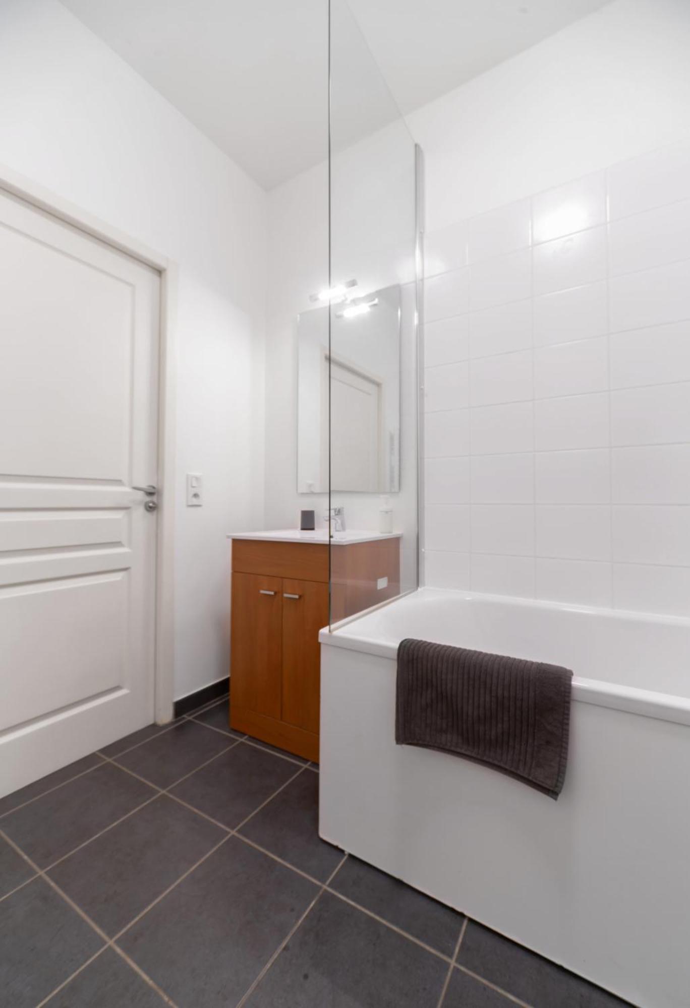 Le Brit - Grand Appartement Design, 3 Chambres, Centre Ville Vichy Esterno foto