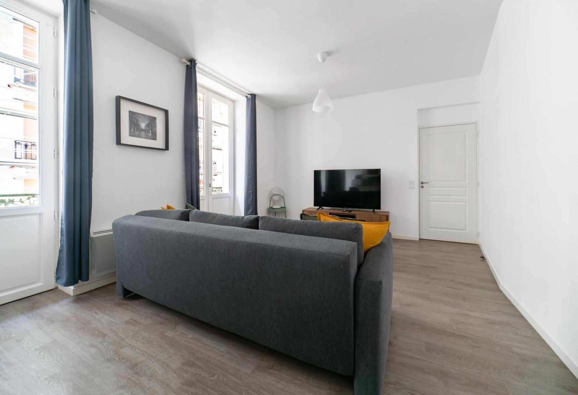 Le Brit - Grand Appartement Design, 3 Chambres, Centre Ville Vichy Esterno foto